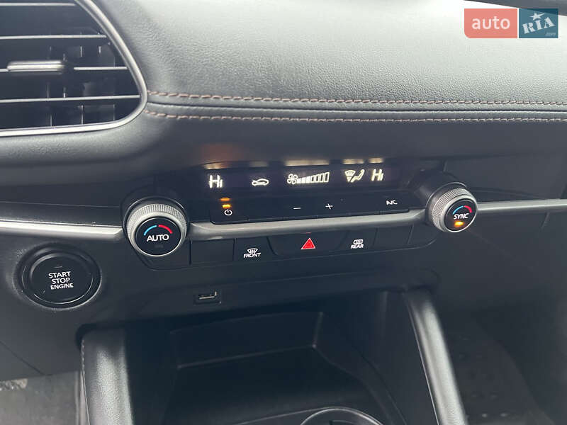 Седан Mazda 3 2020 в Киеве