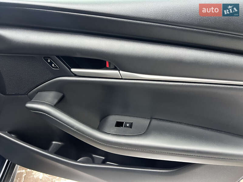 Седан Mazda 3 2020 в Киеве