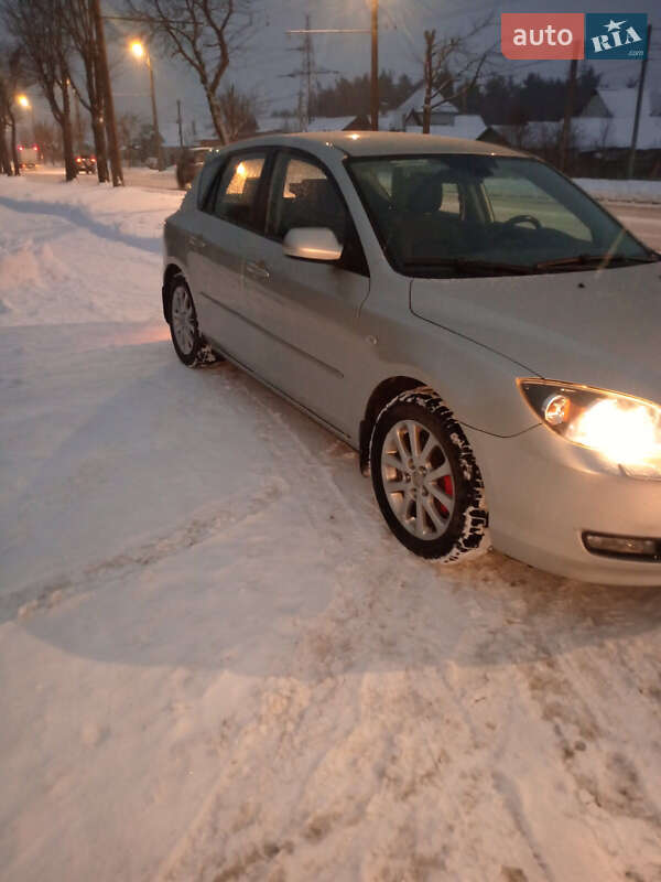 Хэтчбек Mazda 3 2008 в Житомире