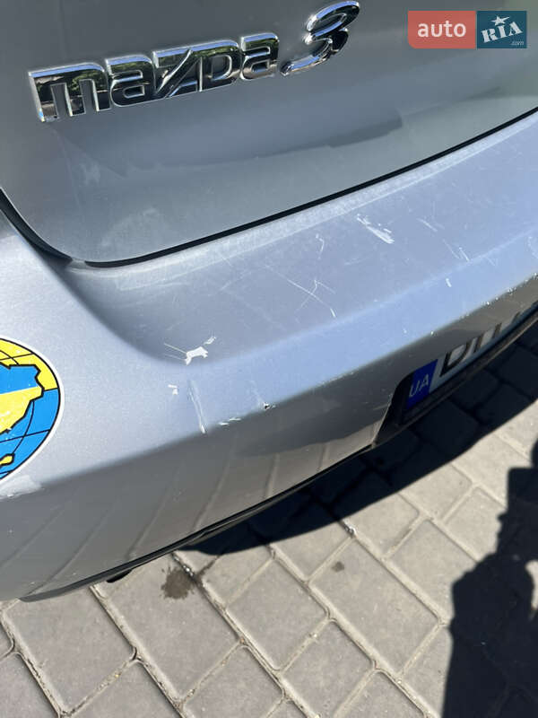 Седан Mazda 3 2004 в Березанке