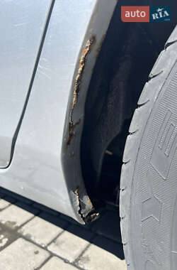 Седан Mazda 3 2004 в Березанке