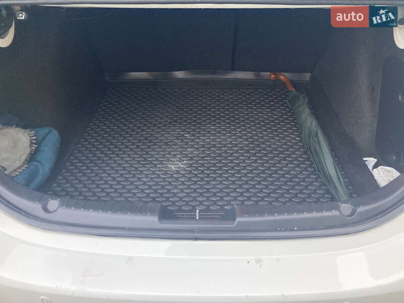 Седан Mazda 3 2014 в Калуше фото 15 Седан Mazda 3 2014 в Калуше