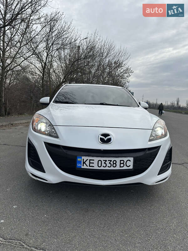 Седан Mazda 3 2010 в Кривом Роге