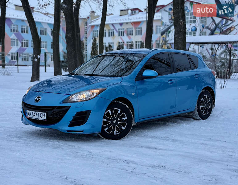 Хэтчбек Mazda 3 2010 в Киеве