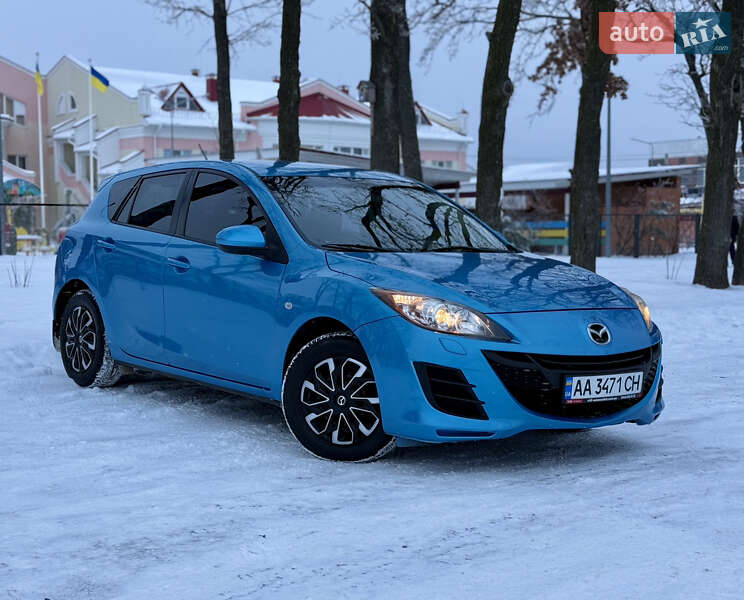 Хэтчбек Mazda 3 2010 в Киеве
