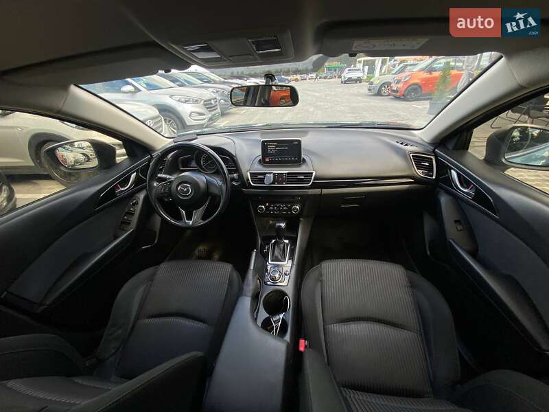 Седан Mazda 3 2014 в Киеве