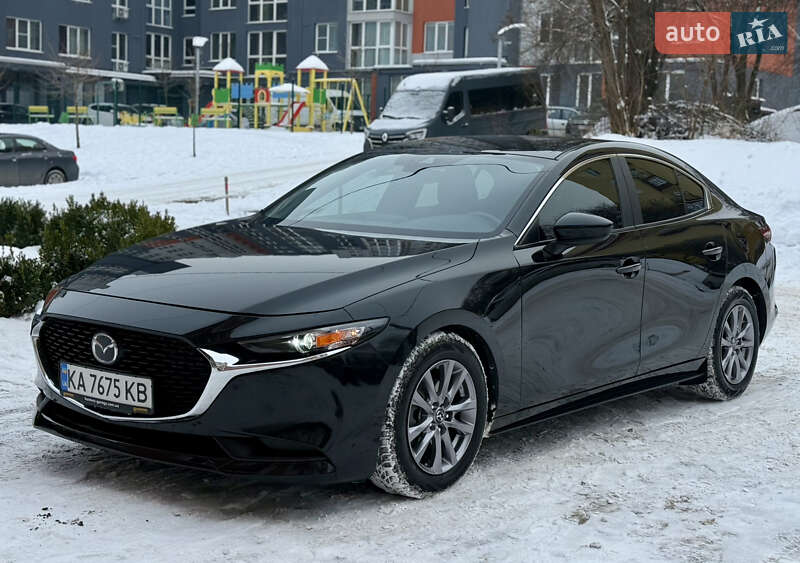 Седан Mazda 3 2020 в Черновцах