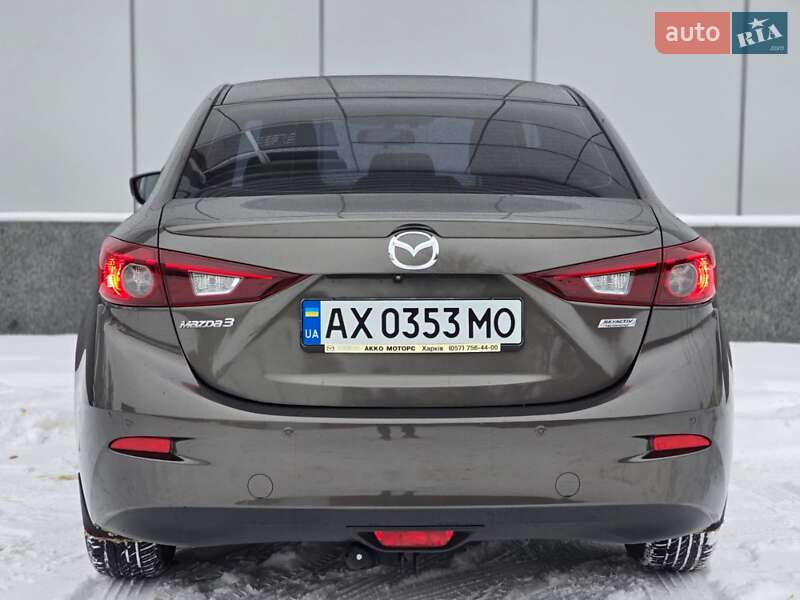 Седан Mazda 3 2017 в Харкові