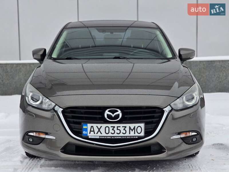 Седан Mazda 3 2017 в Харкові