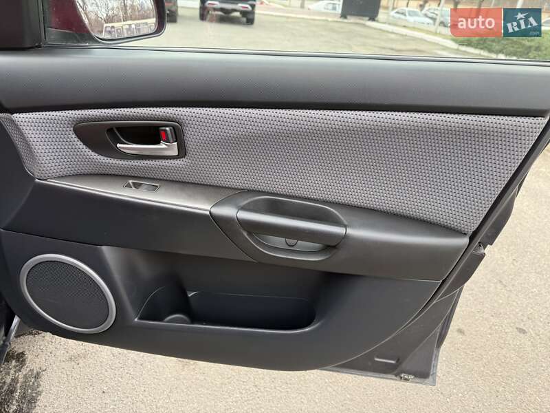 Хэтчбек Mazda 3 2007 в Одессе