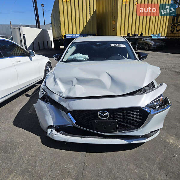 Седан Mazda 3 2024 в Запоріжжі