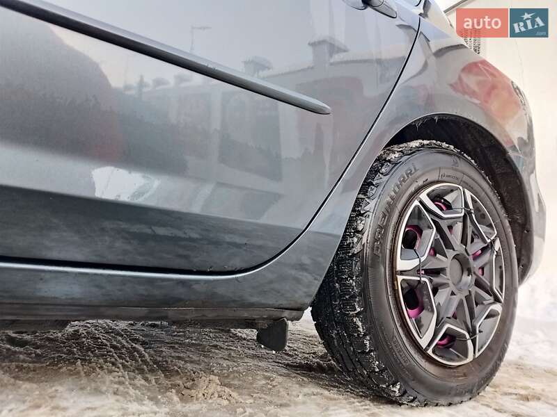 Хетчбек Mazda 3 2008 в Львові фото 11 Хетчбек Mazda 3 2008 в Львові