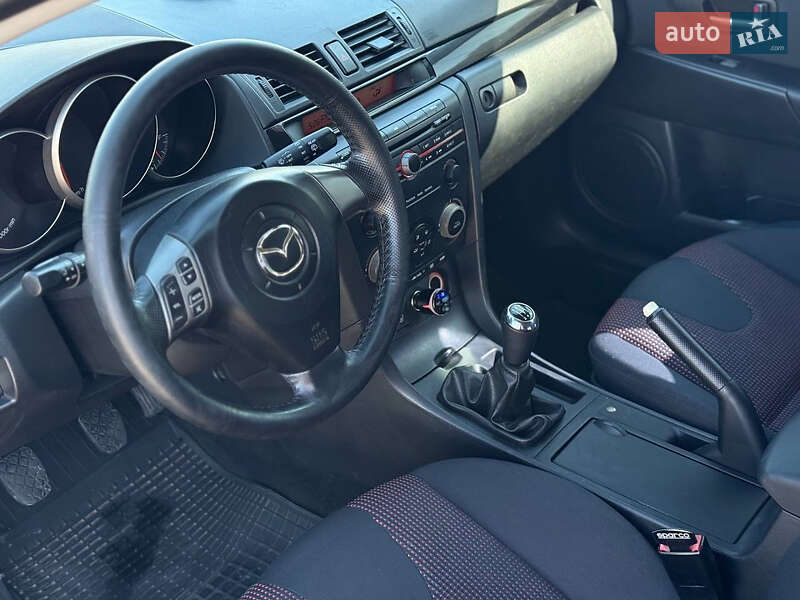 Хэтчбек Mazda 3 2006 в Запорожье