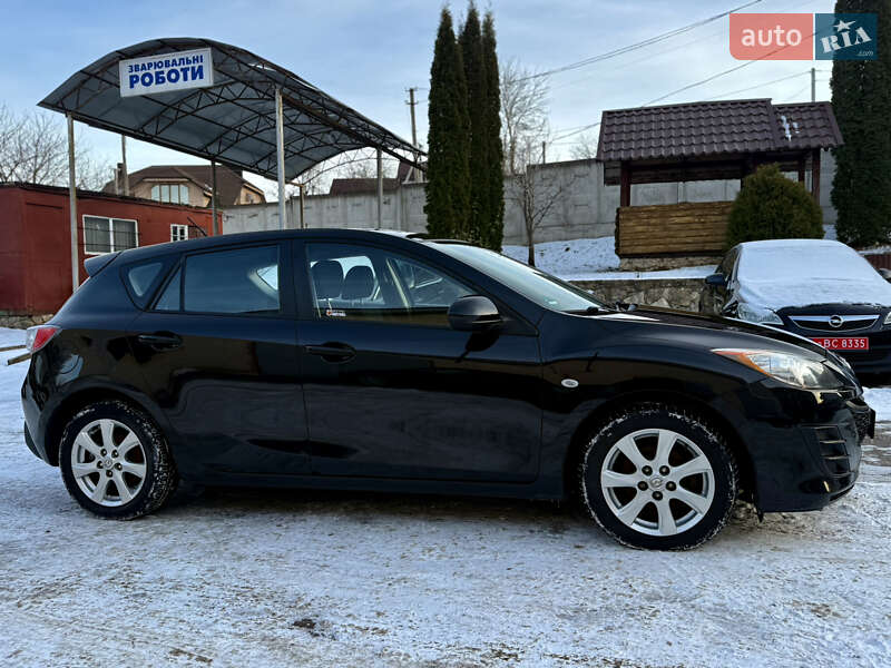 Хэтчбек Mazda 3 2010 в Ровно