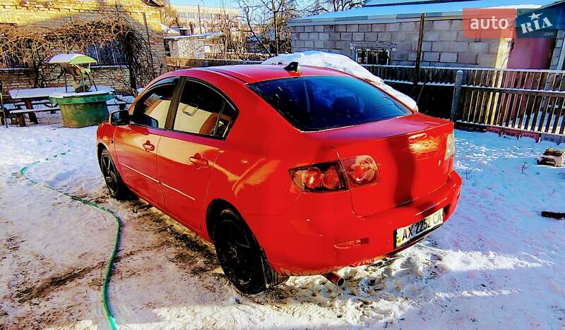 Седан Mazda 3 2004 в Кагарлыке