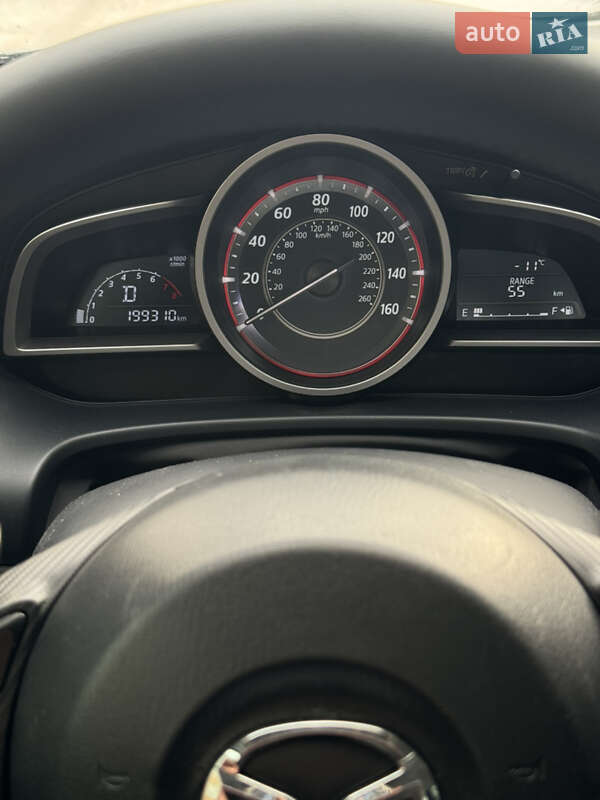 Седан Mazda 3 2015 в Киеве