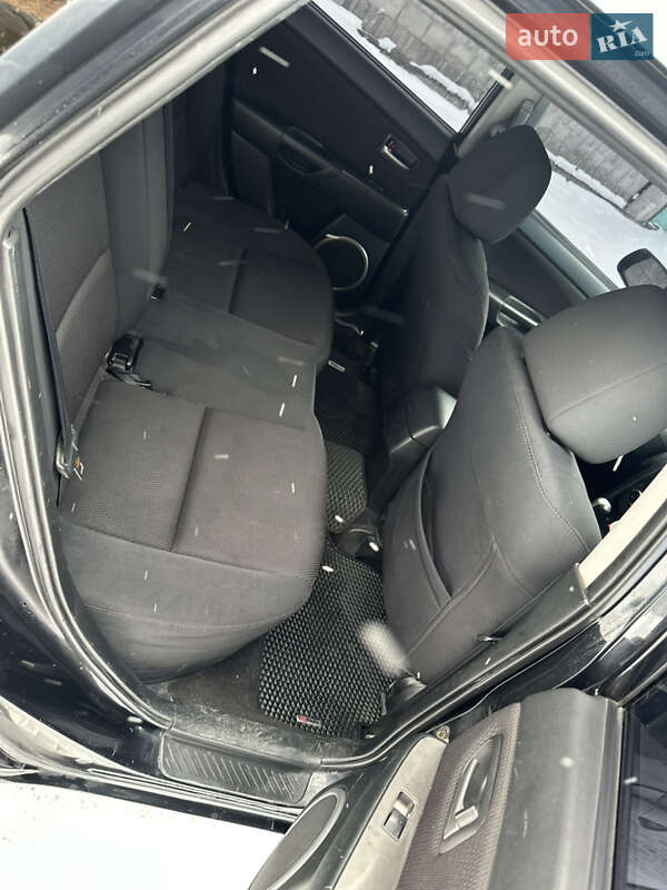 Хэтчбек Mazda 3 2006 в Каменском