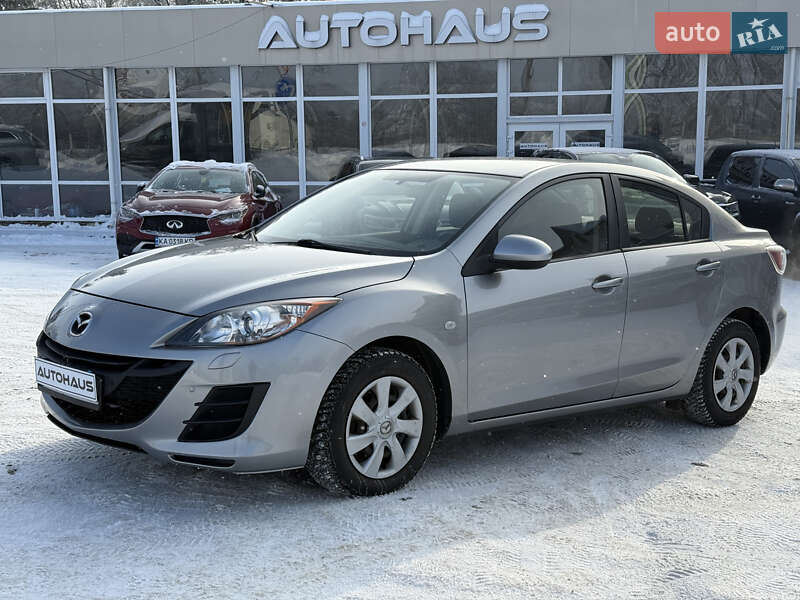 Седан Mazda 3 2010 в Житомире