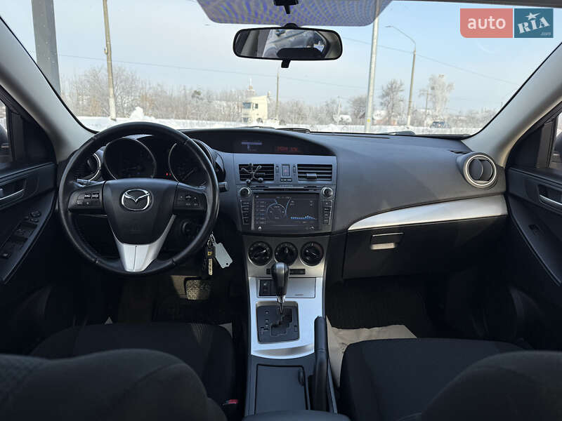 Седан Mazda 3 2010 в Житомире