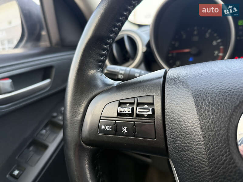 Седан Mazda 3 2010 в Житомире