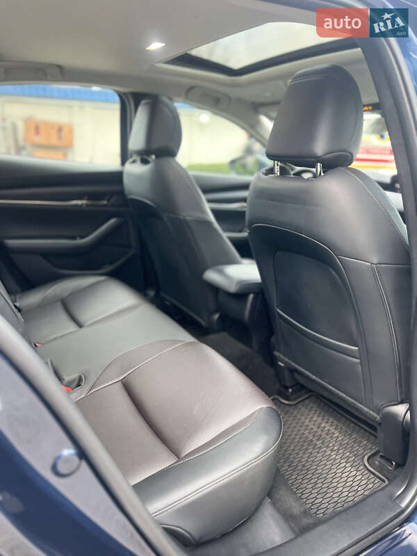 Седан Mazda 3 2022 в Одесі