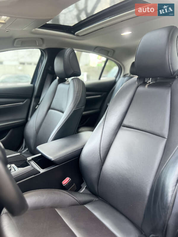 Седан Mazda 3 2022 в Одесі