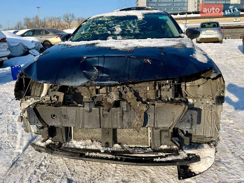 Седан Mazda 3 2019 в Киеве