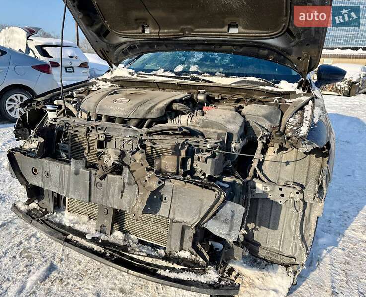 Седан Mazda 3 2019 в Киеве