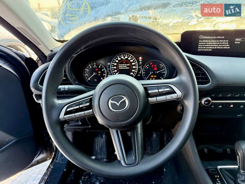 Седан Mazda 3 2019 в Киеве