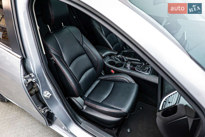 Хэтчбек Mazda 3 2013 в Киеве