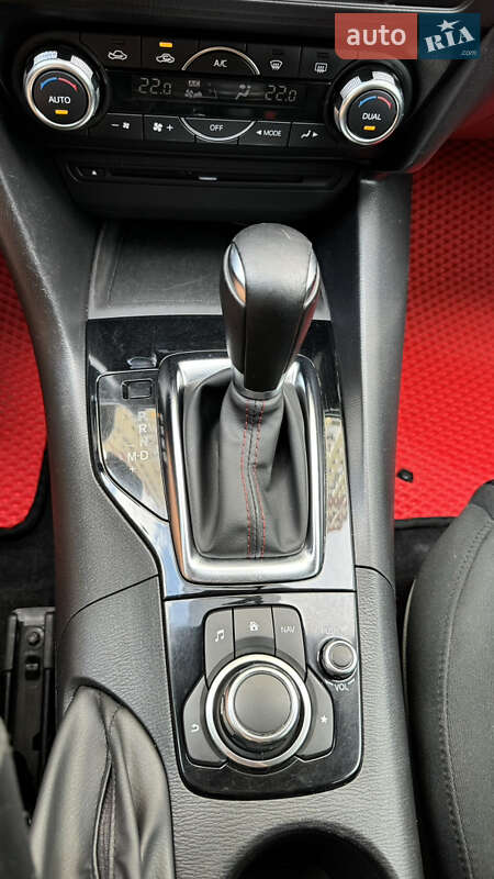 Хетчбек Mazda 3 2015 в Києві