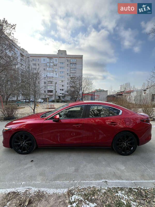 Седан Mazda 3 2018 в Миколаєві