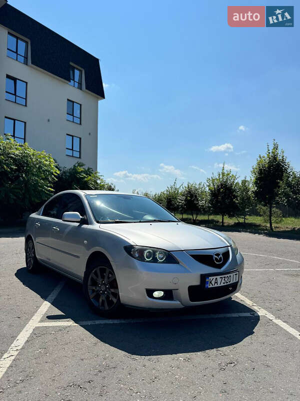 Седан Mazda 3 2007 в Киеве
