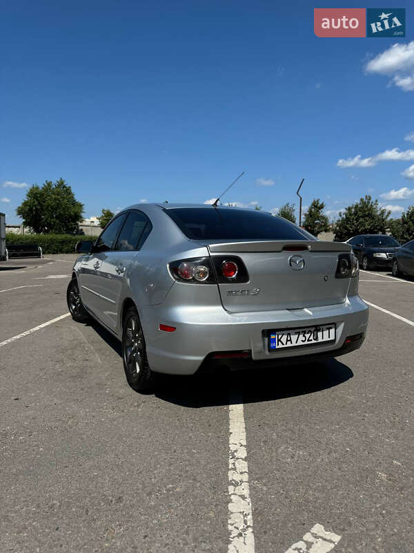 Седан Mazda 3 2007 в Киеве