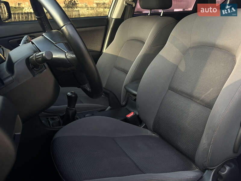 Хэтчбек Mazda 3 2008 в Николаеве