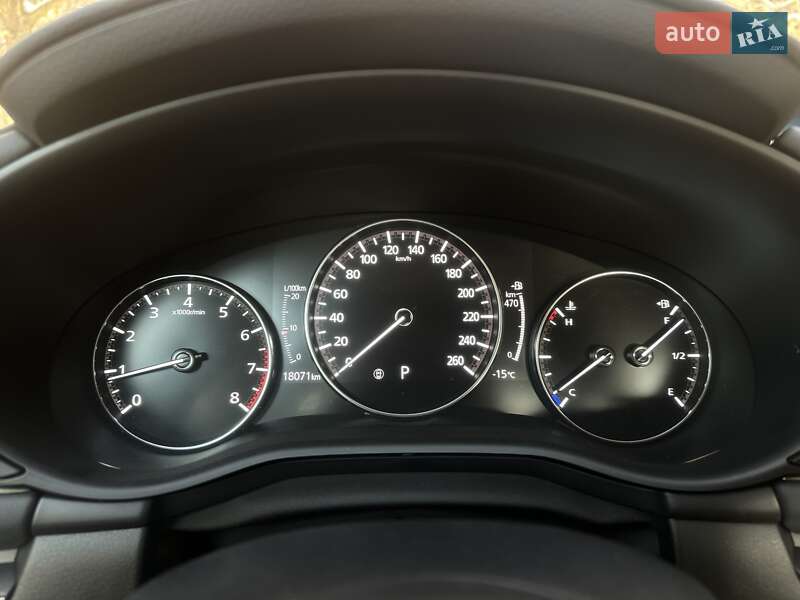 Седан Mazda 3 2023 в Вишневом