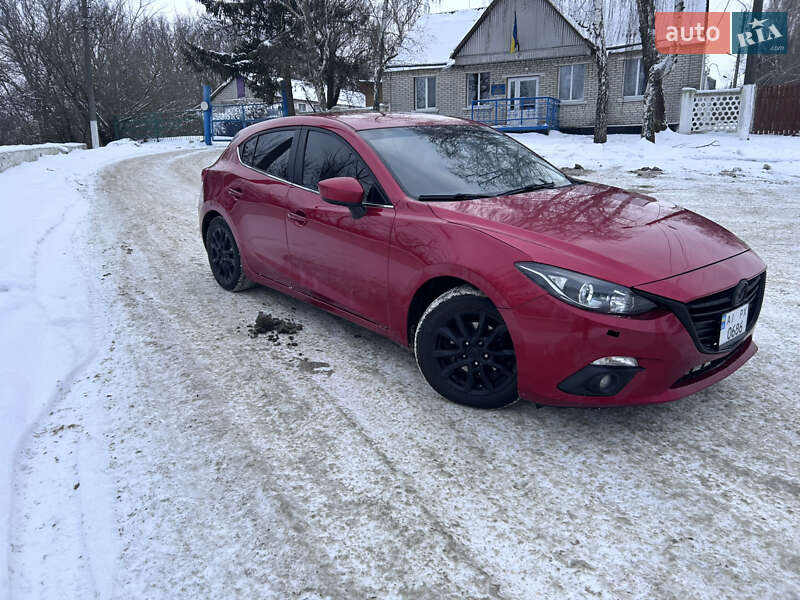 Хэтчбек Mazda 3 2014 в Кагарлыке