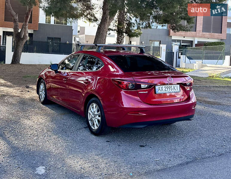 Седан Mazda 3 2015 в Ивано-Франковске