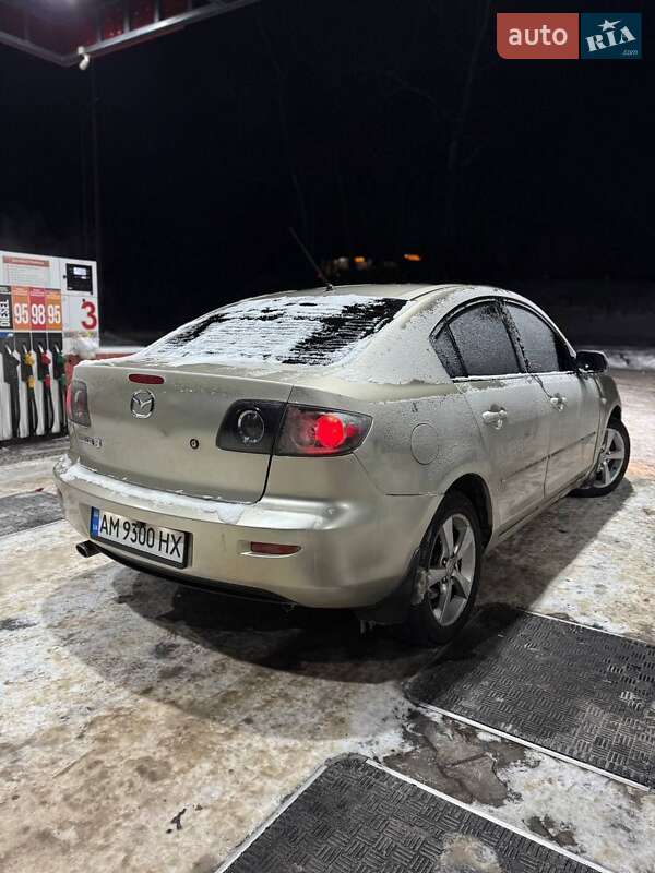 Седан Mazda 3 2005 в Чернигове
