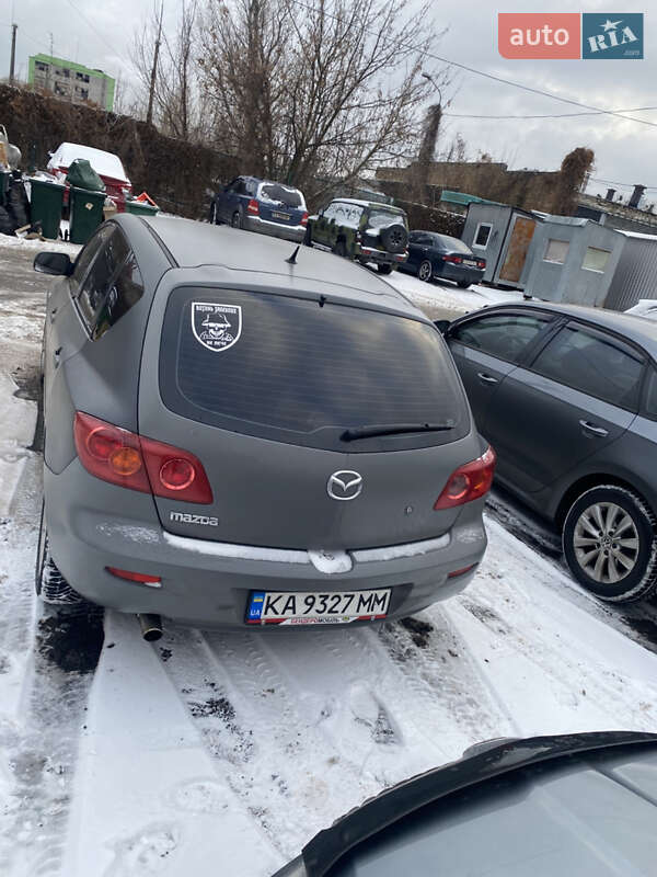 Хэтчбек Mazda 3 2004 в Киеве