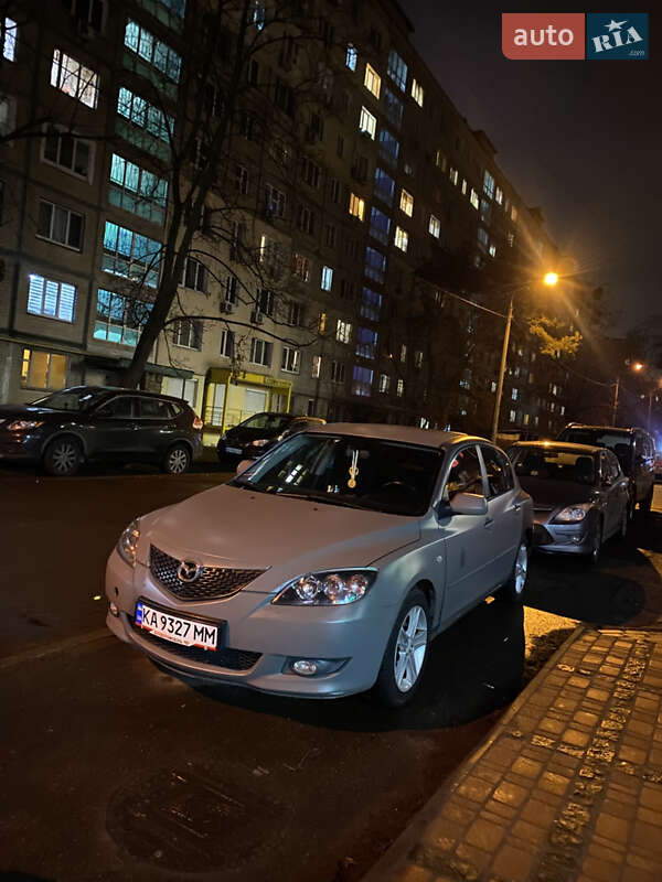 Хэтчбек Mazda 3 2004 в Киеве
