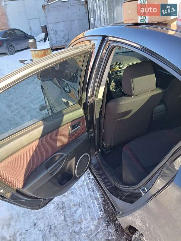 Седан Mazda 3 2006 в Нікополі