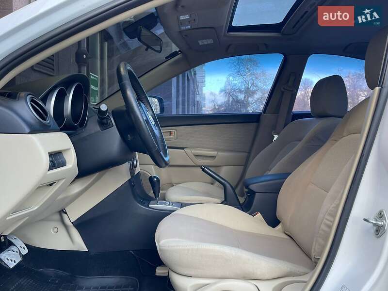 Седан Mazda 3 2007 в Николаеве