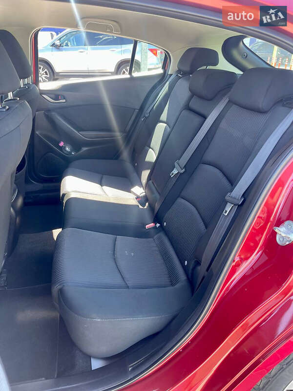 Хетчбек Mazda 3 2016 в Львові фото 6 Хетчбек Mazda 3 2016 в Львові