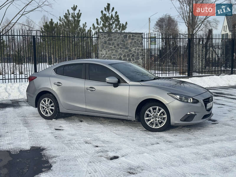 Седан Mazda 3 2016 в Києві
