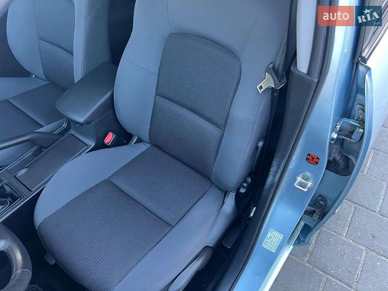 Хэтчбек Mazda 3 2008 в Житомире