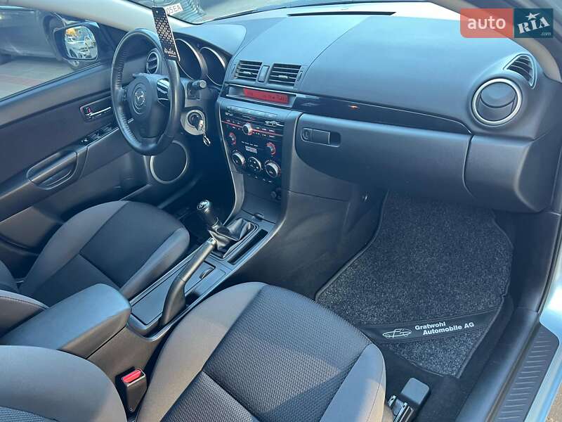 Хэтчбек Mazda 3 2008 в Житомире