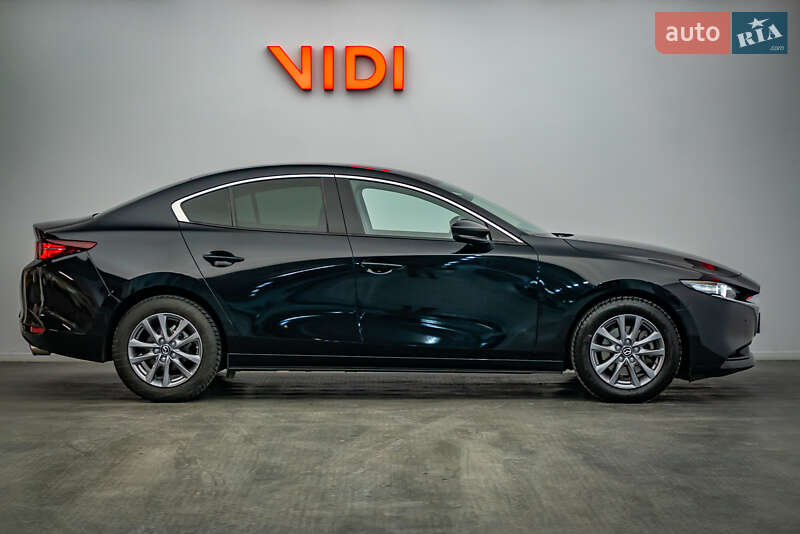 Седан Mazda 3 2020 в Киеве