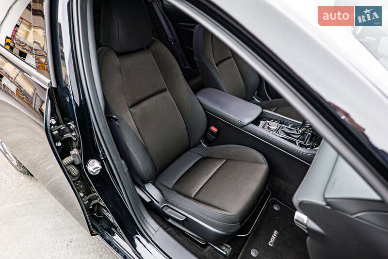 Седан Mazda 3 2020 в Киеве