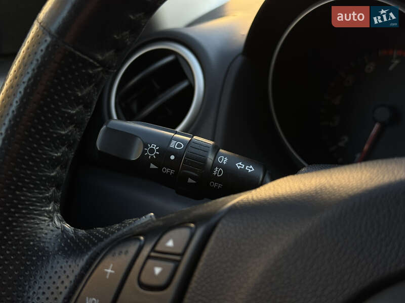 Хэтчбек Mazda 3 2006 в Тернополе